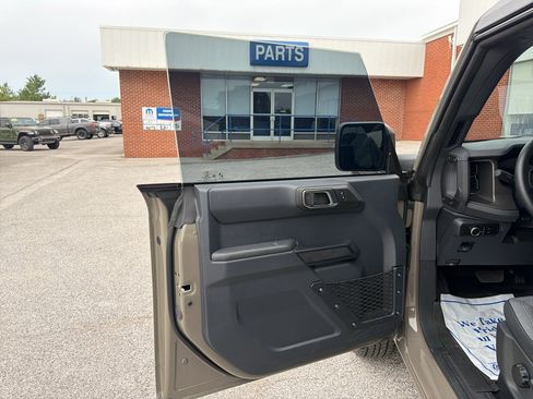 Used 2025 Ford Bronco Big Bend AWD/4WD image 9