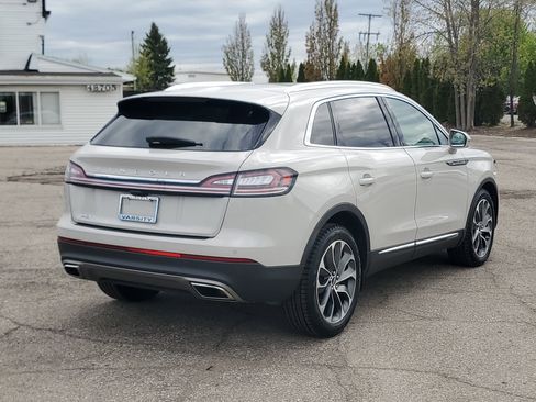 Certified 2023 Lincoln Nautilus Reserve AWD/4WD image 6