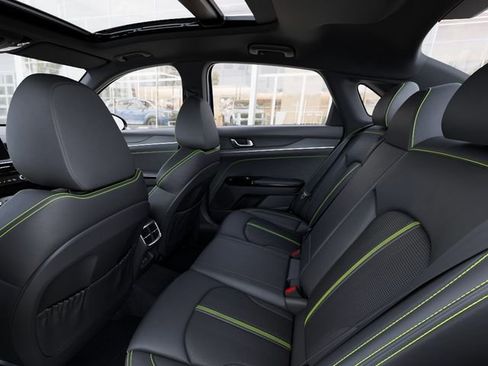 New 2026 Kia K5 GT FWD image 18