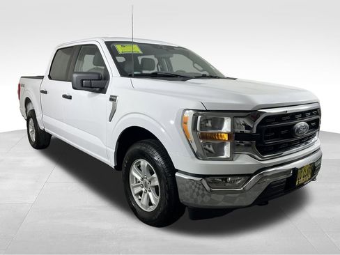 Used 2022 Ford F150 XLT w/ Trailer Tow Package AWD/4WD image 5