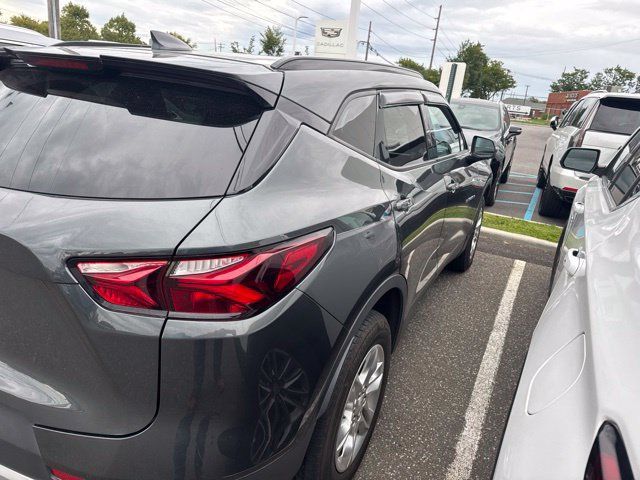 Used 2020 Chevrolet Blazer LT FWD image 3