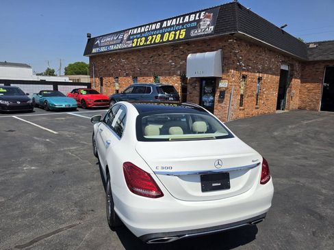Used 2015 Mercedes-Benz C 300 4MATIC Sedan image 11
