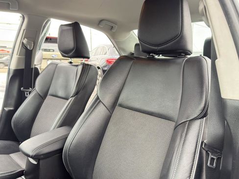 Used 2016 Toyota Corolla S image 42