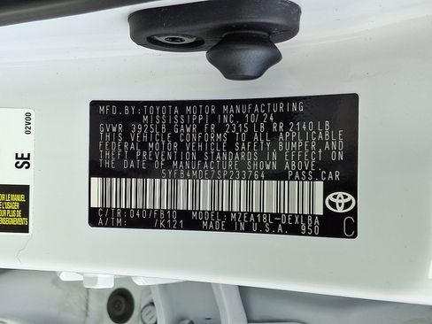 Certified 2025 Toyota Corolla LE image 26