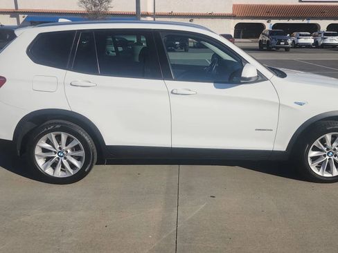 Used 2017 BMW X3 sDrive28i image 3