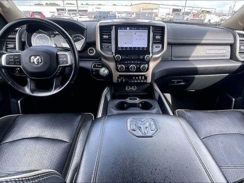 Used 2022 RAM 2500 Laramie AWD/4WD image 7