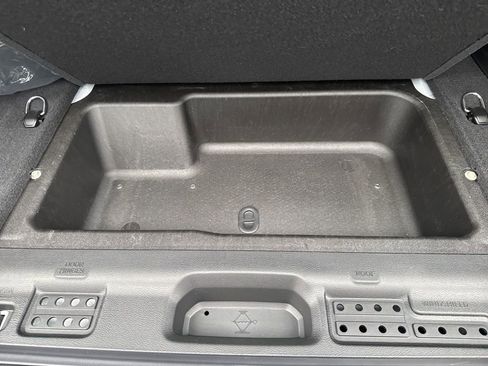 New 2026 Jeep Wrangler Unlimited Sahara AWD/4WD image 15