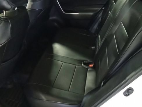Used 2021 Toyota RAV4 XLE AWD/4WD image 10