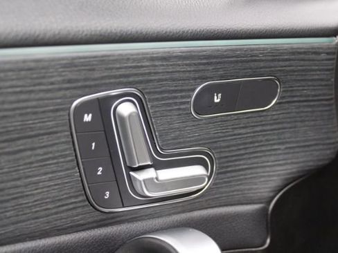 Used 2019 Mercedes-Benz A 220 4MATIC image 14