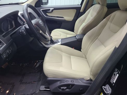 Used 2016 Volvo XC60 T5 Premier w/ Proximity Package AWD/4WD image 23
