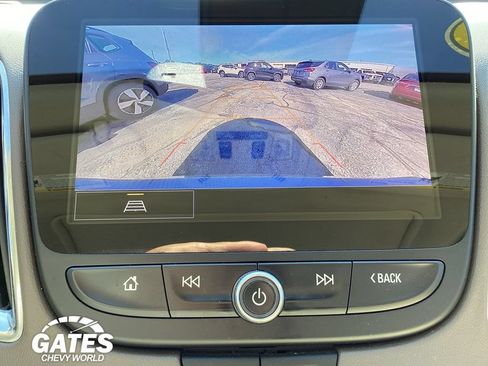 Used 2024 Chevrolet Malibu LT FWD image 16
