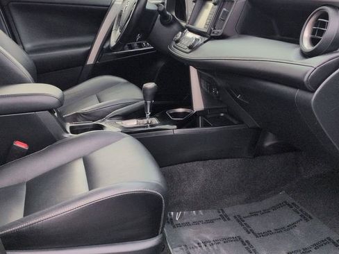 Certified 2017 Toyota RAV4 Limited image 29