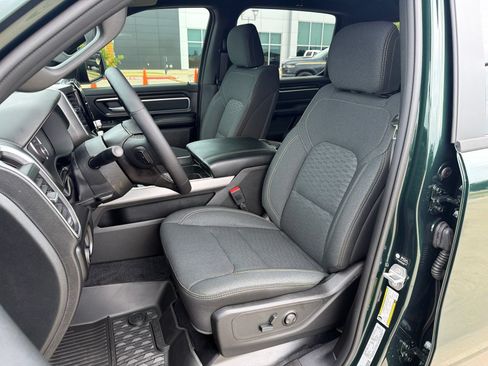 New 2026 RAM 1500 4x4 Crew Cab image 15