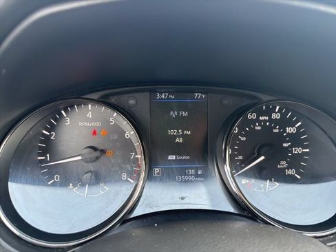 Used 2019 Nissan Rogue SV AWD/4WD image 10