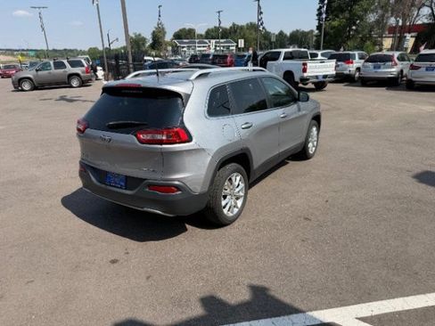 Used 2016 Jeep Cherokee Limited AWD/4WD image 15