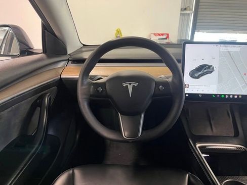 Used 2021 Tesla Model 3 Long Range AWD/4WD image 21
