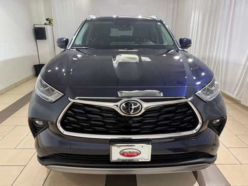 Certified 2025 Toyota Highlander Platinum image 8