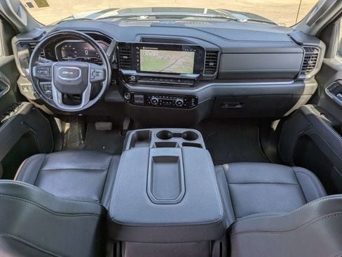 Used 2025 GMC Sierra 1500 SLT AWD/4WD image 15
