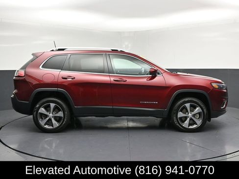 Used 2019 Jeep Cherokee Limited w/ Technology Group image 28