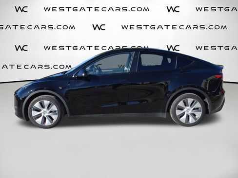 Used 2023 Tesla Model Y Long Range image 7