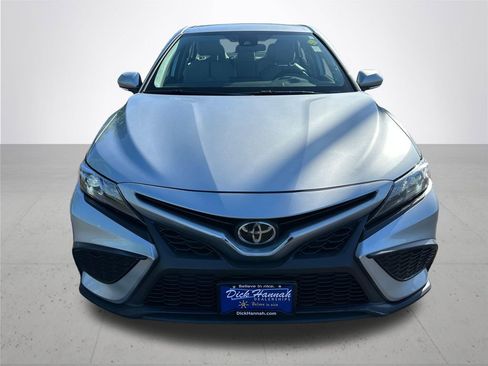 Used 2024 Toyota Camry SE FWD image 3