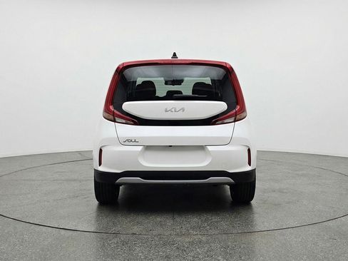 Used 2025 Kia Soul LX w/ LX Technology Package image 7