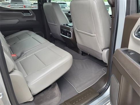 Used 2025 GMC Sierra 1500 SLT w/ SLT Convenience Package image 24