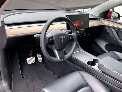 Used 2022 Tesla Model Y Performance image 17