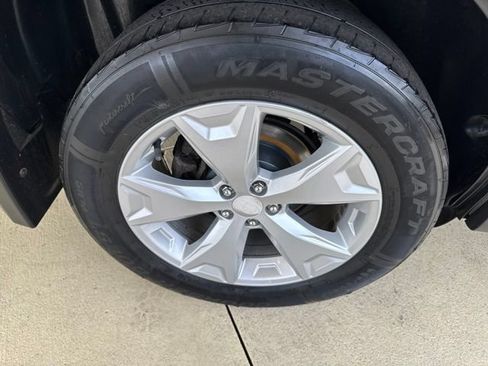 Used 2016 Subaru Forester 2.5i w/ Alloy Wheel Package AWD/4WD image 35