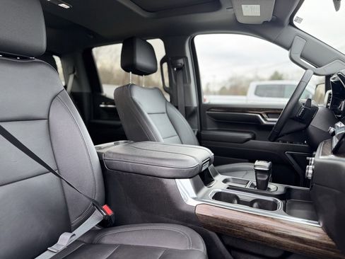 Used 2023 GMC Sierra 1500 Elevation w/ Elevation Premium Package image 11