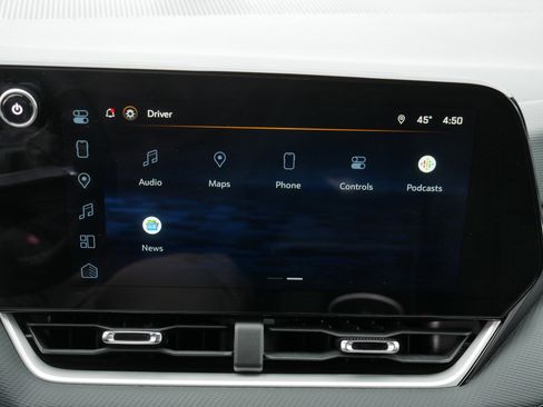 Used 2025 Chevrolet Equinox LT image 30