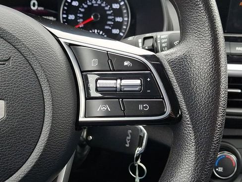 Used 2023 Kia Forte LXS w/ LXS Technology Package image 21