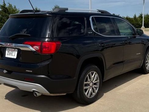 Used 2017 GMC Acadia SLE AWD/4WD image 6