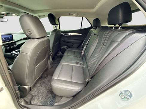 Used 2024 Buick Envision Avenir image 29