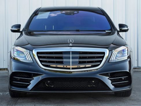 Used 2018 Mercedes-Benz S 560 Sedan w/ AMG Line Exterior image 6