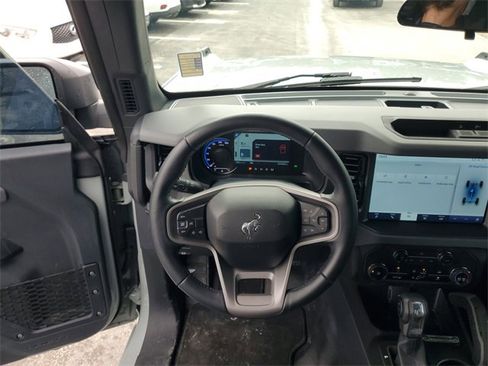 Used 2024 Ford Bronco Big Bend image 28