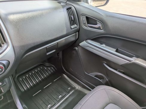 Certified 2022 Chevrolet Colorado LT w/ Fleet Safety Package RWD image 8