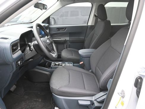 New 2025 Ford Maverick XL image 18