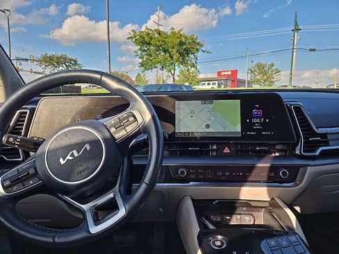 Certified 2023 Kia Sportage EX AWD/4WD image 35