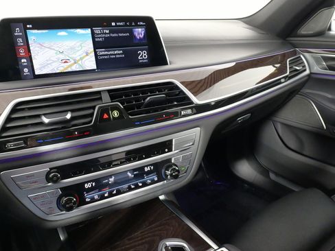 Used 2022 BMW 750i xDrive 750i xDrive w/ Executive Package image 53