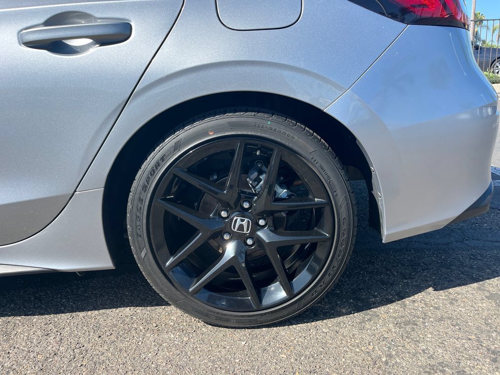 Used 2023 Honda Civic Sport image 32