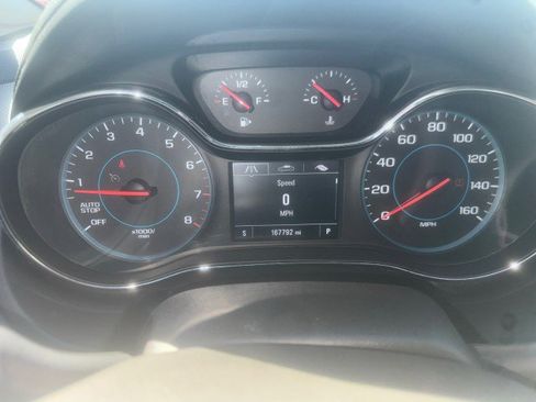 Used 2017 Chevrolet Cruze Premier FWD image 17