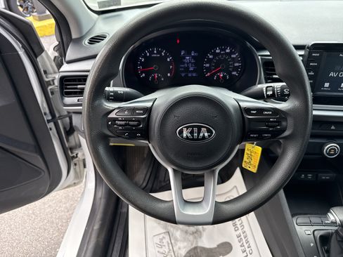 Used 2019 Kia Rio S FWD image 17