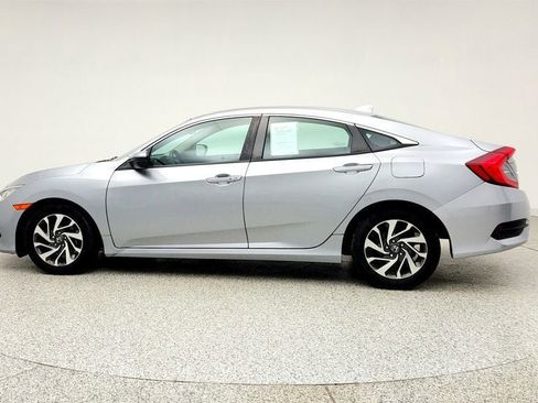 Used 2017 Honda Civic EX image 8