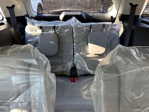New 2026 Ford Explorer Active w/ Active Comfort Package AWD/4WD image 30