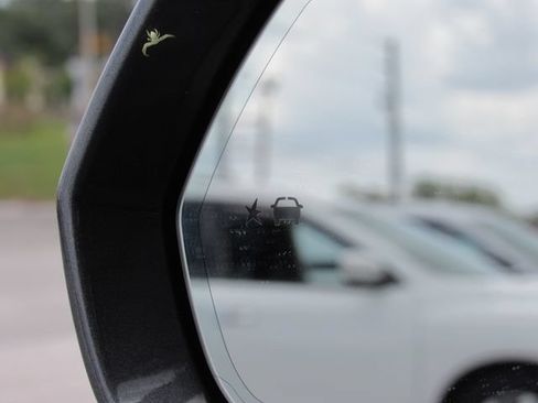 Used 2019 Chevrolet Blazer RS FWD image 32