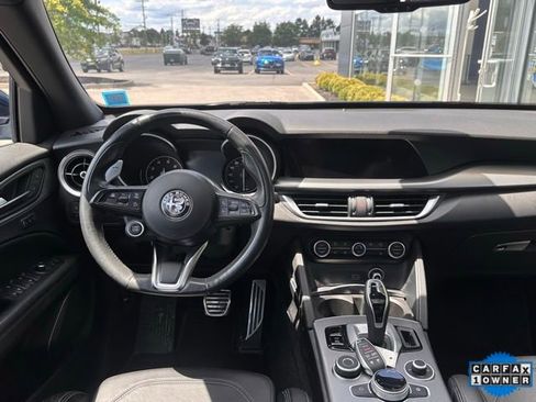 Used 2022 Alfa Romeo Stelvio Veloce image 10