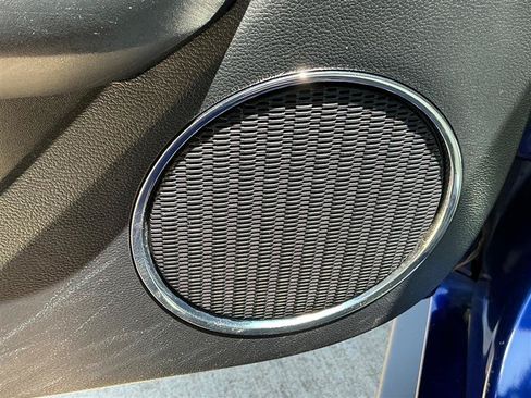 Used 2015 Ford Mustang Premium RWD image 27