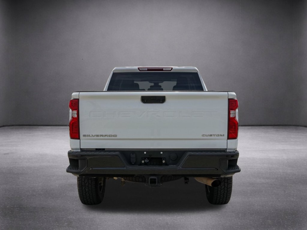 Used 2022 Chevrolet Silverado 2500 Custom w/ Custom Value Package AWD/4WD image 6