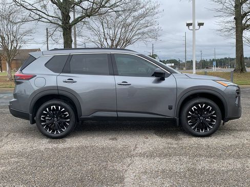 New 2026 Nissan Rogue SV image 2